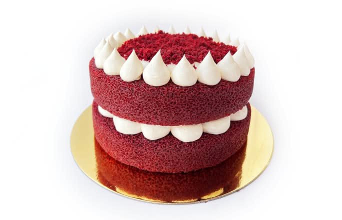 Custom celebration cakes at Desserts ETC Montreal